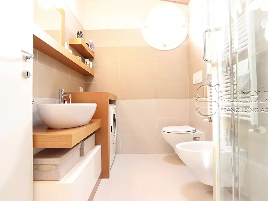 Immagine 19 di Trilocale in vendita  in piazza vittorio emanule a Nerviano