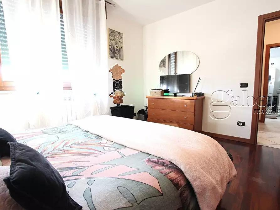 Immagine 13 di Trilocale in vendita  in giacomo leopardi a Lainate