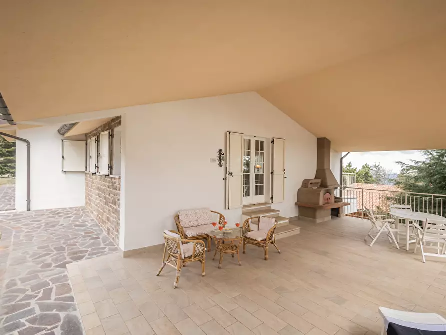 Immagine 10 di Villa in vendita  in Strada Provinciale 6 56 a Montecopiolo