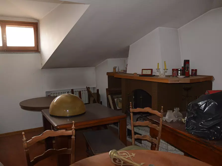 Immagine 14 di Pentalocale in vendita  in Piazza Capelli 34 a Novafeltria