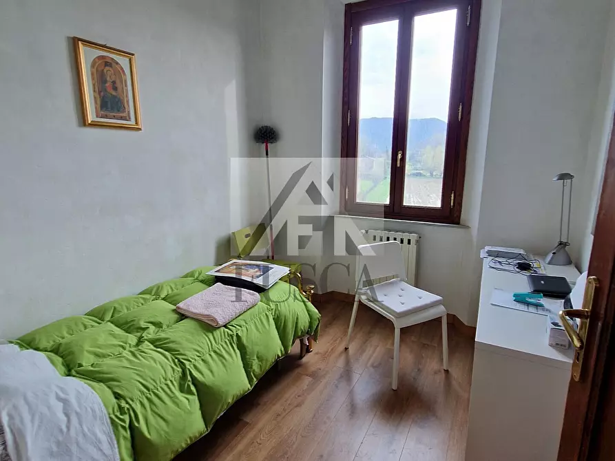 Immagine 15 di Casa indipendente in vendita  a Lucca