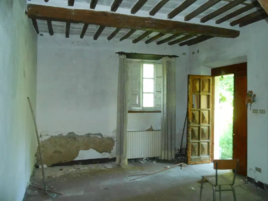 Immagine 24 di Rustico / casale in vendita  in via della pieve a Capannori