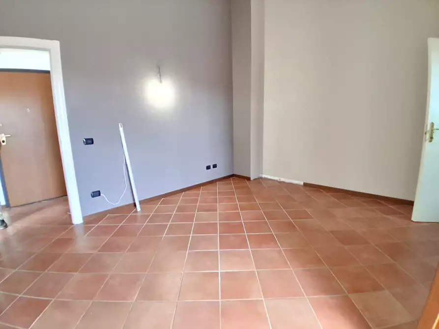 Immagine 9 di Bilocale in vendita  in Via delle Ville Prima a Lucca