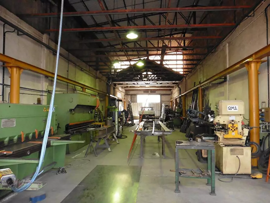 Immagine 7 di Attività artigianale in vendita  in Via Stradone di Camigliano a Capannori