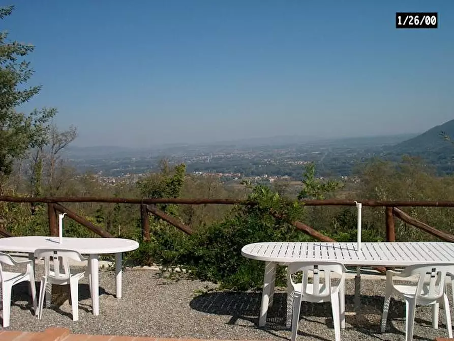 Immagine 45 di Rustico / casale in vendita  in Via Vecchia di Nozzano a Lucca