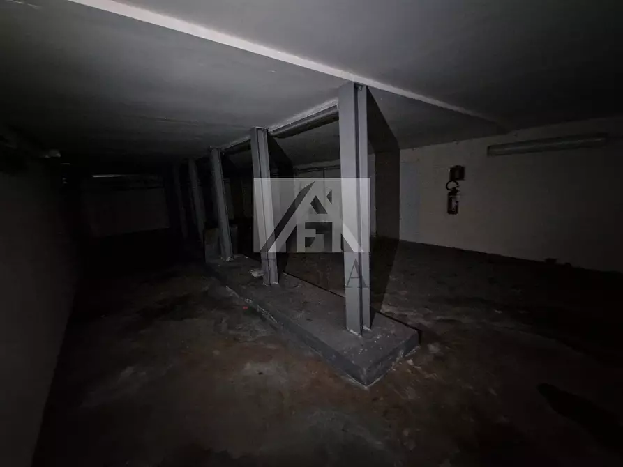 Immagine 9 di Ufficio in affitto  in Via Puccetti a Lucca