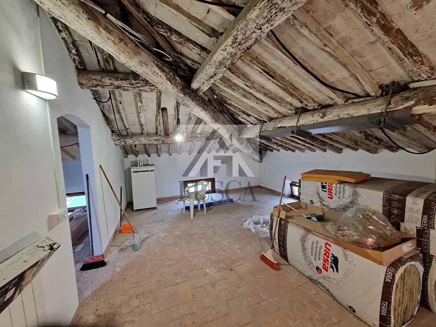 Immagine 30 di Casa indipendente in vendita  a Lucca