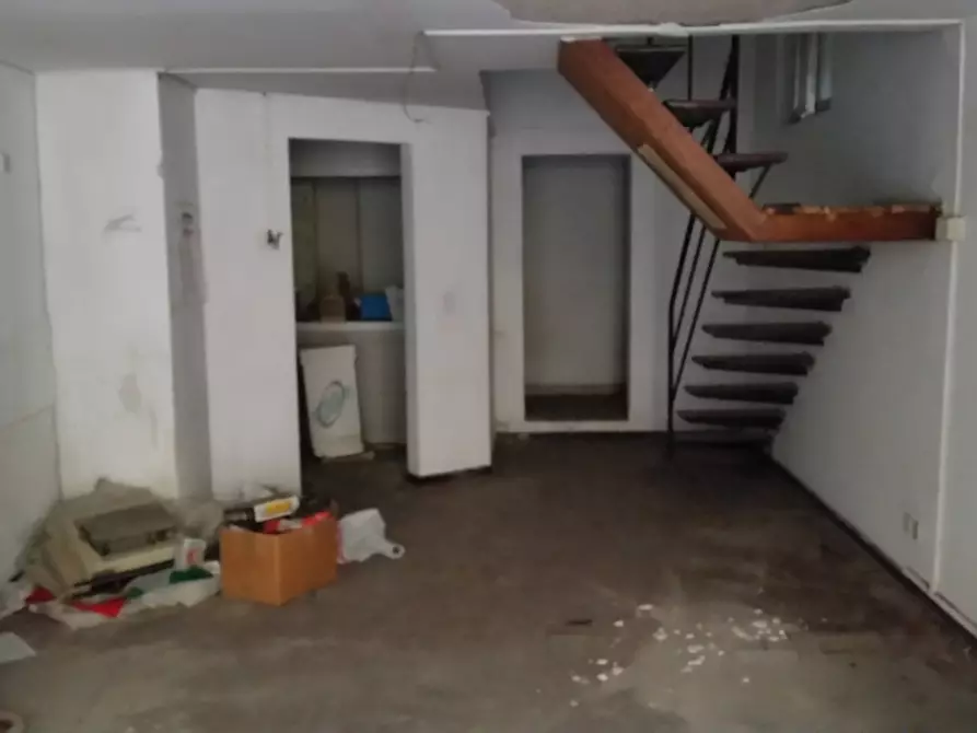Immagine 16 di Capannone industriale in vendita  in Via Santa Giustina a Lucca