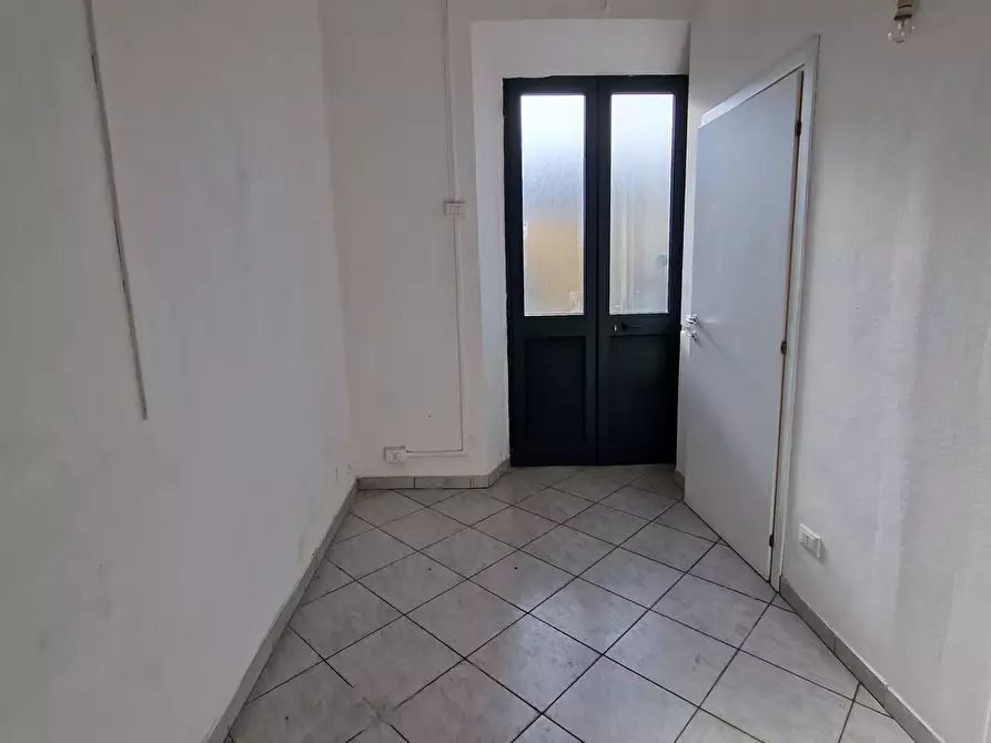 Immagine 4 di Capannone industriale in affitto  in Via Pesciatina a Lucca