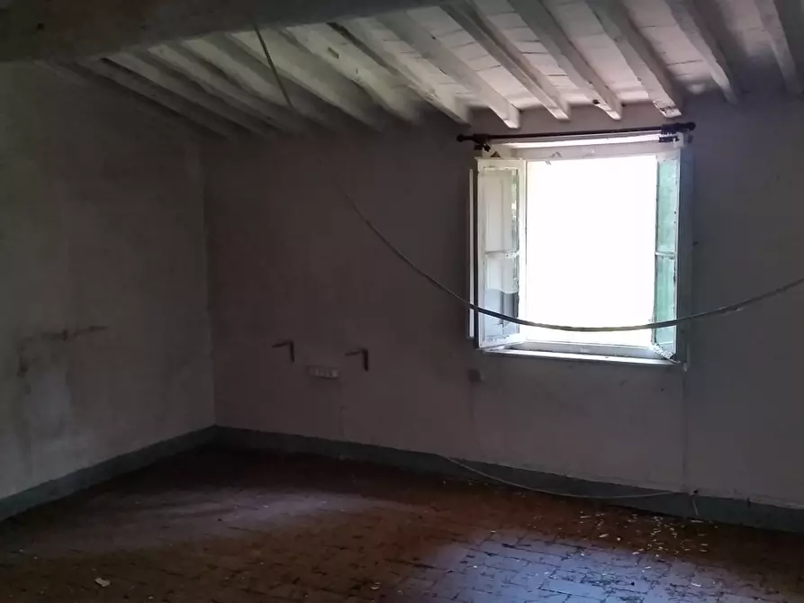 Immagine 9 di Rustico / casale in vendita  in Via montebonelli a Lucca