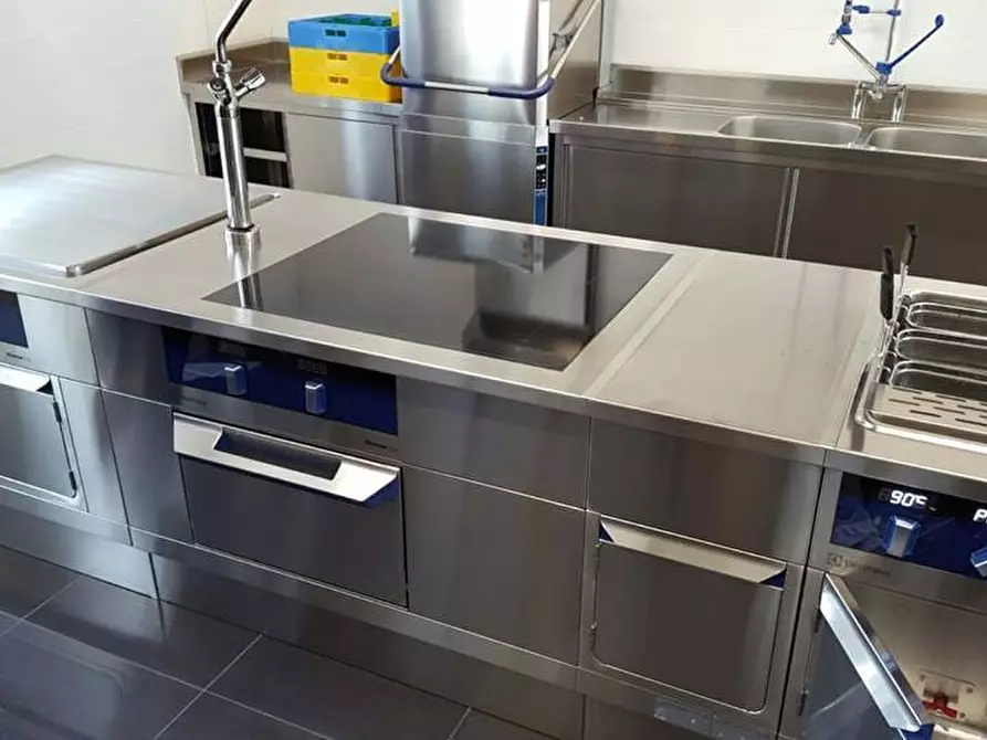 Immagine 10 di Pizzeria / Pub in vendita  in Via Pisana 709 a Lucca