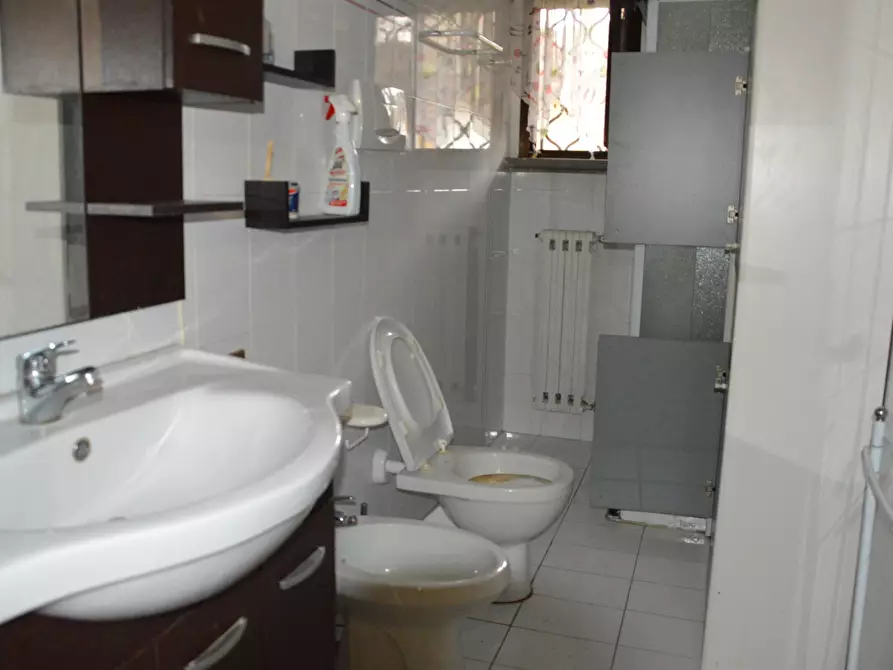 Immagine 49 di Villa in vendita  in Via della Chiesa XXIV a Lucca