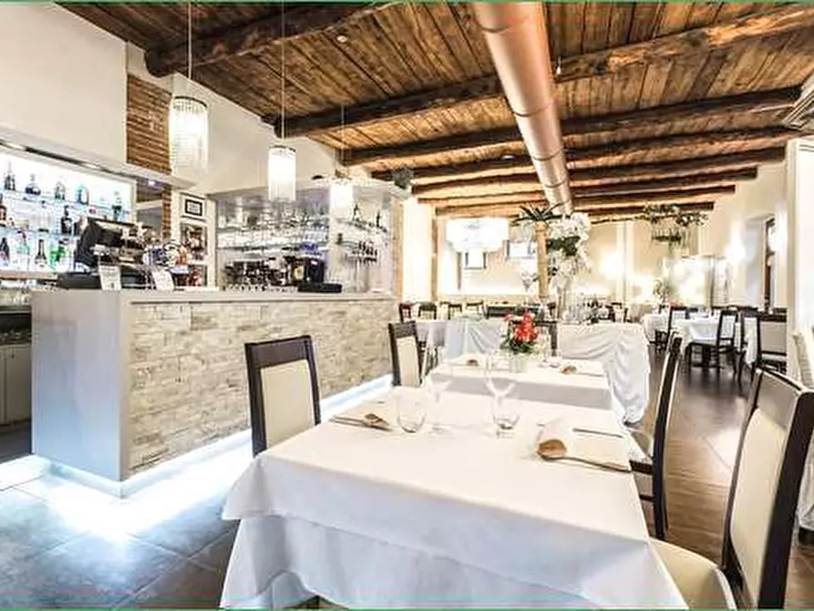 Immagine 5 di Bar / Ristorante in vendita  in Via dell'Acquacalda a Lucca