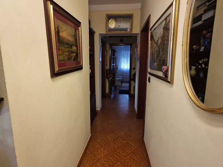 Immagine 16 di Appartamento in vendita  in Via Sant'Angelo a Lucca