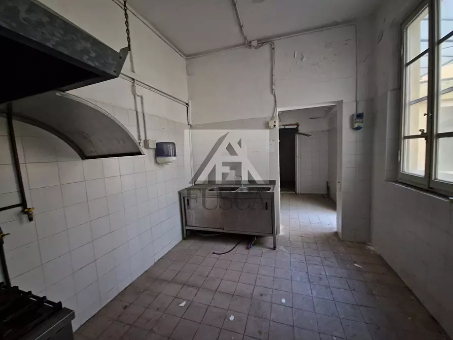 Immagine 11 di Albergo/B&B/Residence in vendita  in Viale Giosuè Carducci 33 a Viareggio