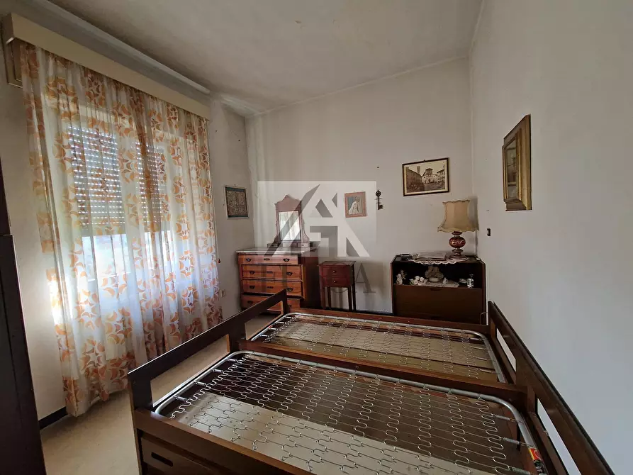 Immagine 9 di Casa bifamiliare in vendita  in Viale Lazzaro Papi 153 a Lucca