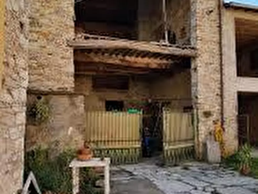 Immagine 2 di Terratetto in vendita  in Via dell'Amore a Lucca