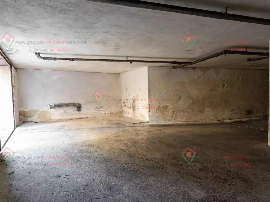 Immagine 3 di Garage in vendita  a Melilli
