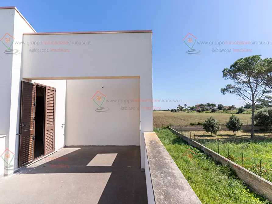 Immagine 23 di Casa bifamiliare in vendita  a Siracusa