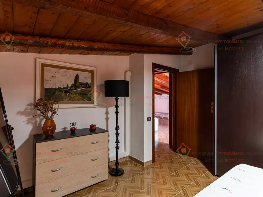 Immagine 19 di Villa in vendita  a Siracusa