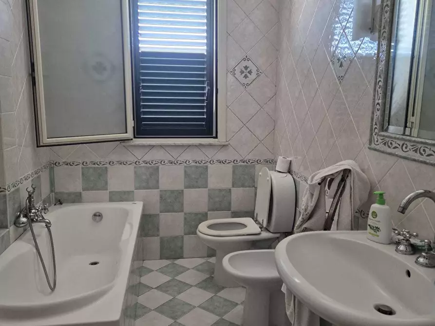 Immagine 5 di Quadrilocale in affitto  a Siracusa