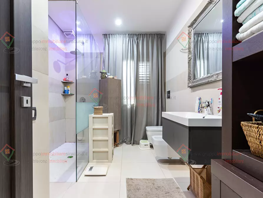 Immagine 28 di Villa in vendita  a Siracusa