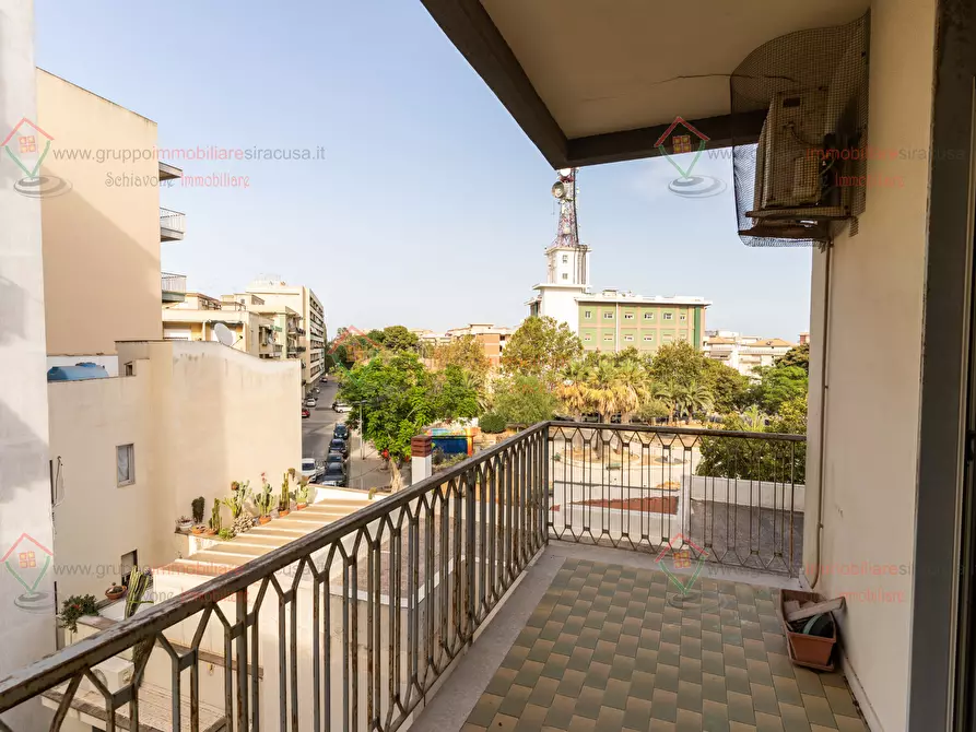 Immagine 1 di Pentalocale in vendita  a Siracusa