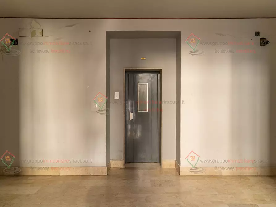 Immagine 22 di Quadrilocale in vendita  a Siracusa