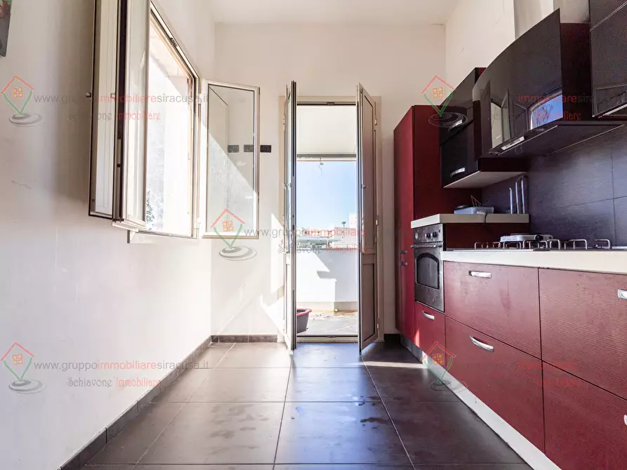 Immagine 10 di Pentalocale in vendita  a Siracusa