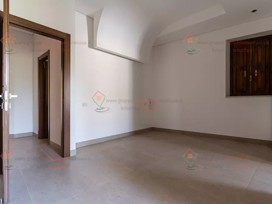 Immagine 14 di Quadrilocale in vendita  a Siracusa