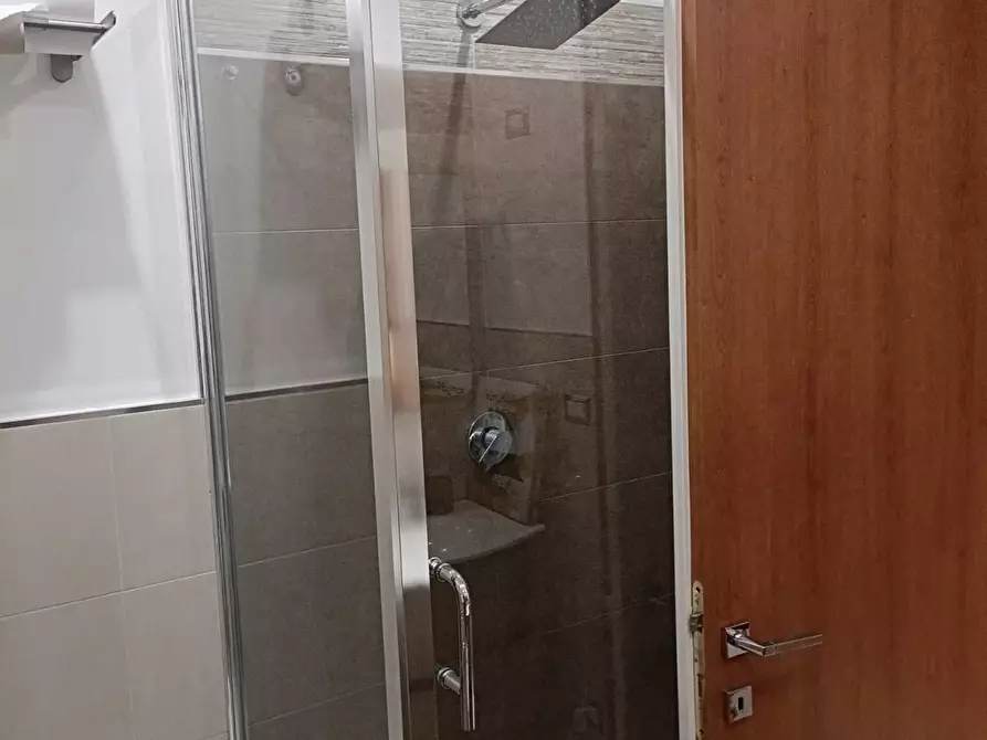 Immagine 8 di Trilocale in affitto  a Siracusa