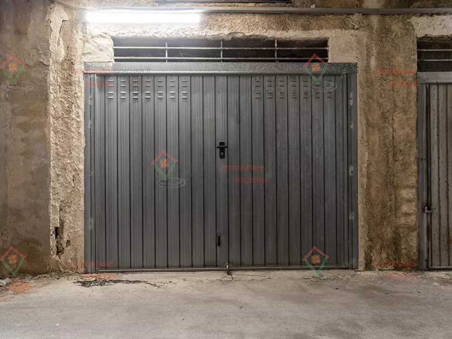 Immagine 2 di Garage in vendita  a Siracusa