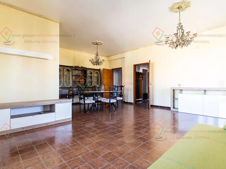 Immagine 1 di Pentalocale in affitto  a Siracusa