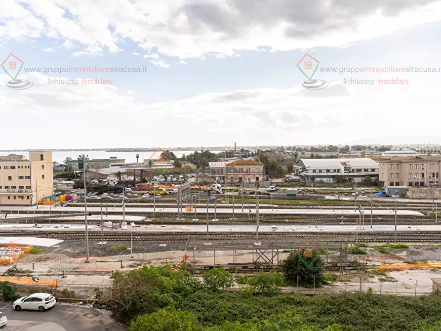 Immagine 16 di Quadrilocale in vendita  a Siracusa