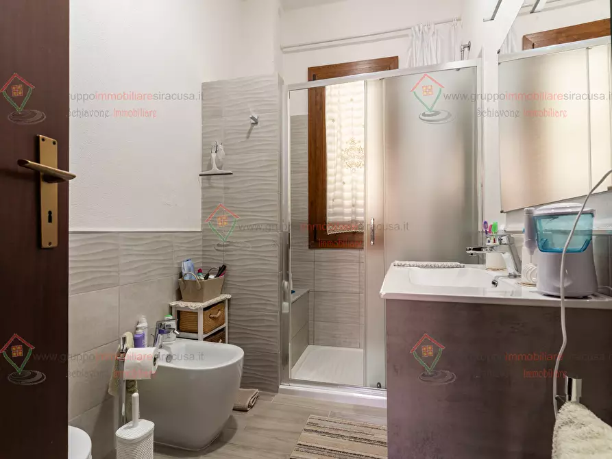 Immagine 9 di Villa in vendita  a Siracusa