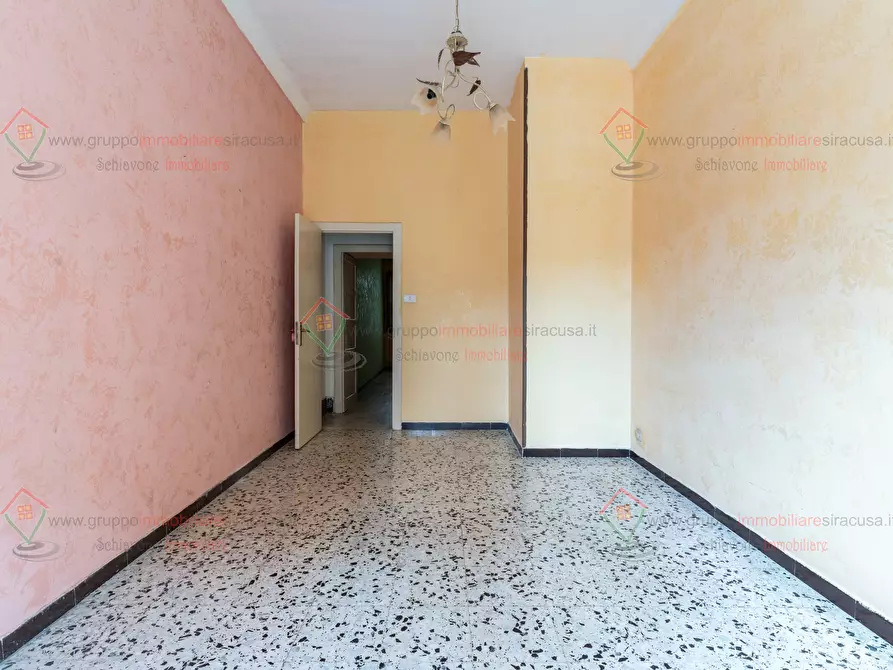 Immagine 2 di Casa indipendente in vendita  a Floridia