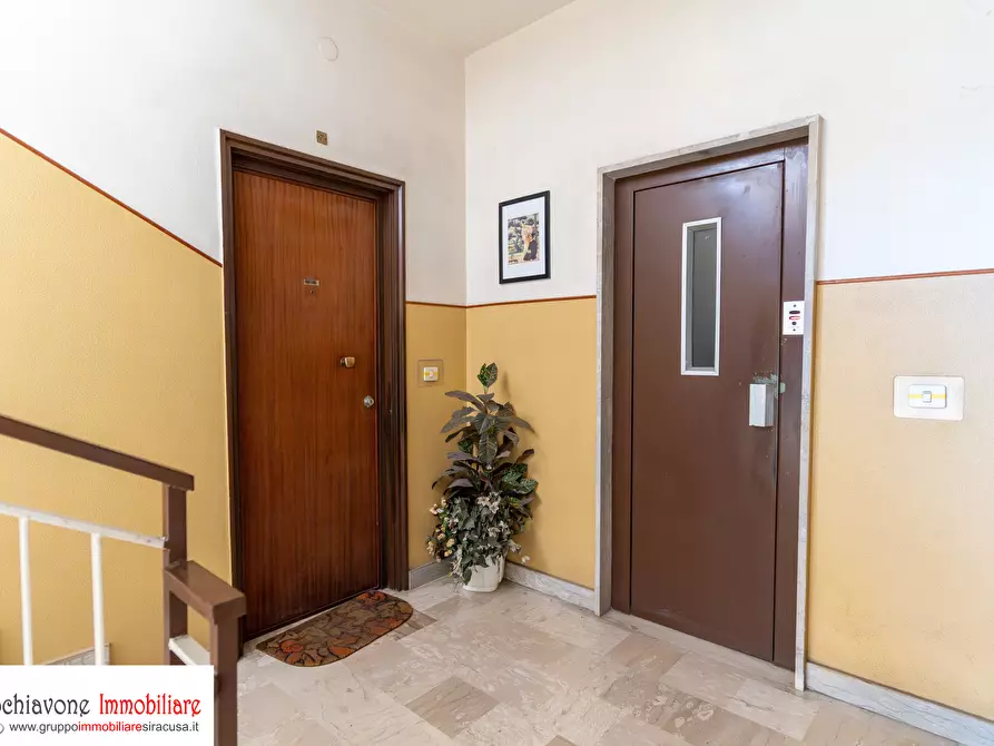 Immagine 25 di Pentalocale in vendita  a Siracusa