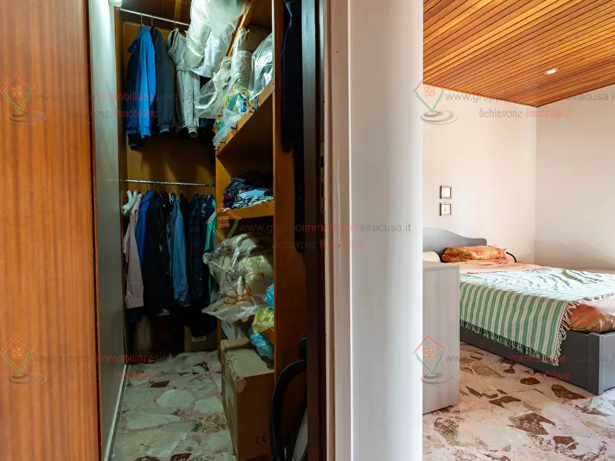 Immagine 13 di Quadrilocale in vendita  a Siracusa