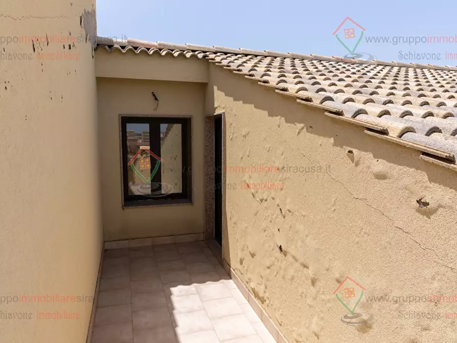 Immagine 28 di Quadrilocale in vendita  a Siracusa