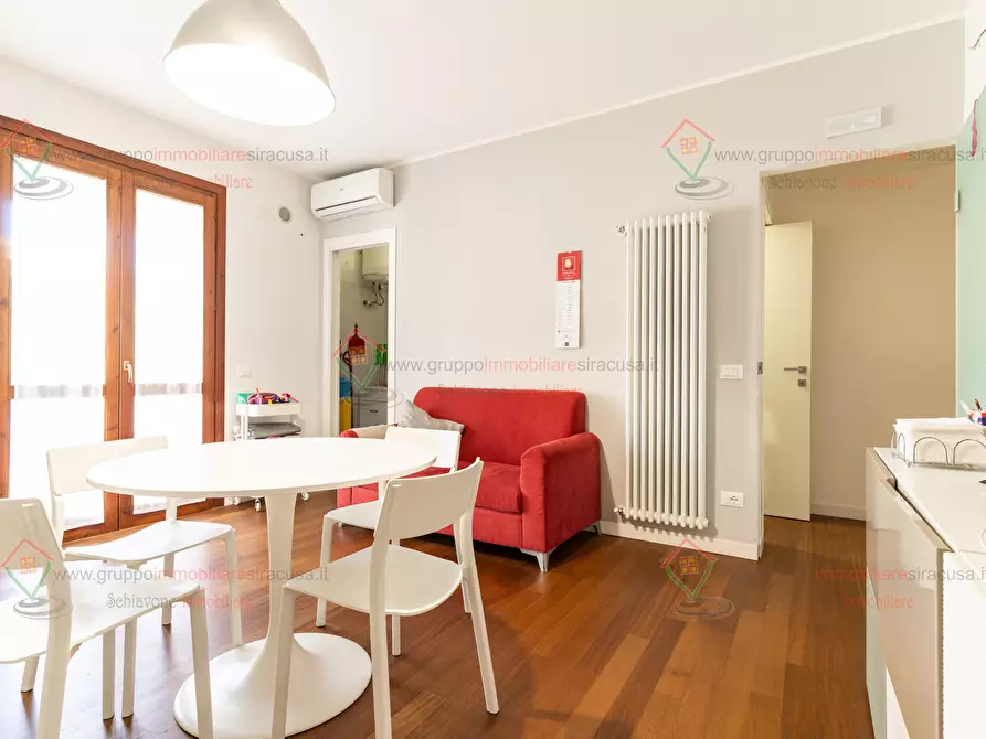 Immagine 12 di Casa bifamiliare in vendita  a Siracusa