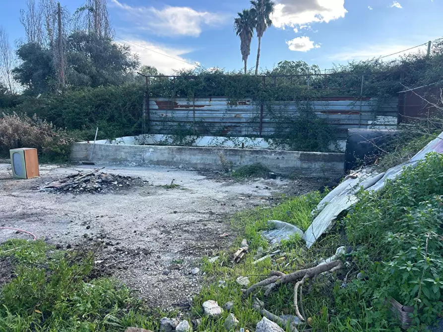 Immagine 8 di Attività artigianale in affitto  a Siracusa