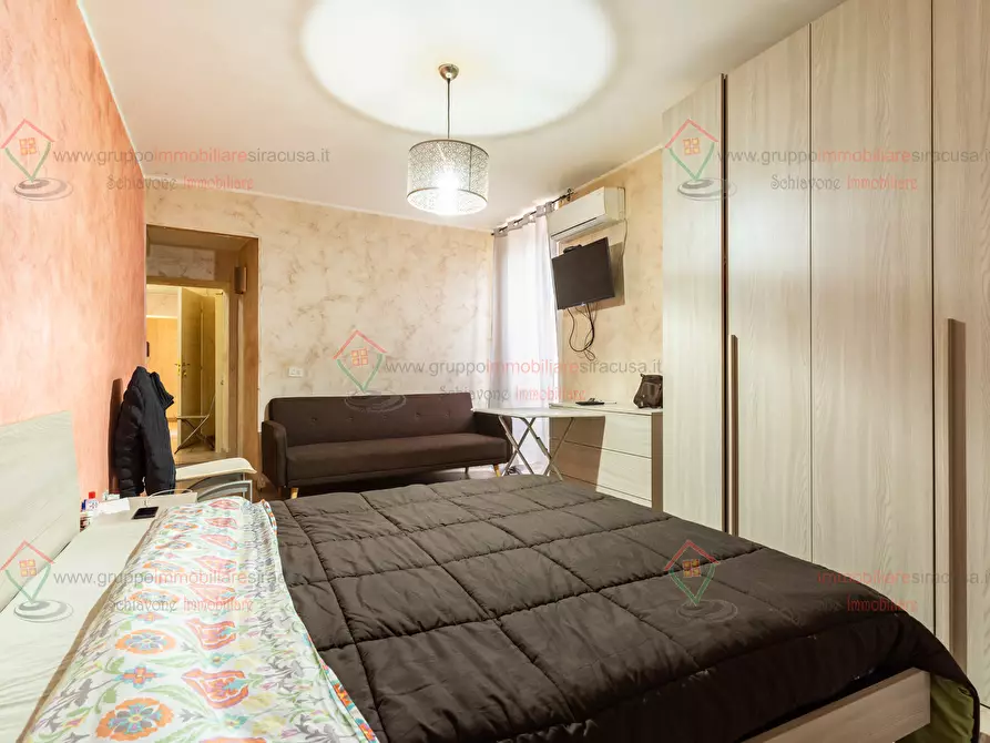 Immagine 15 di Trilocale in vendita  a Siracusa