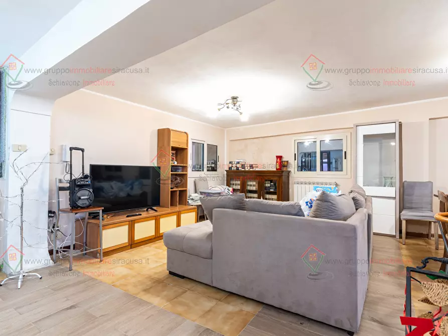 Immagine 30 di Casa indipendente in vendita  a Siracusa