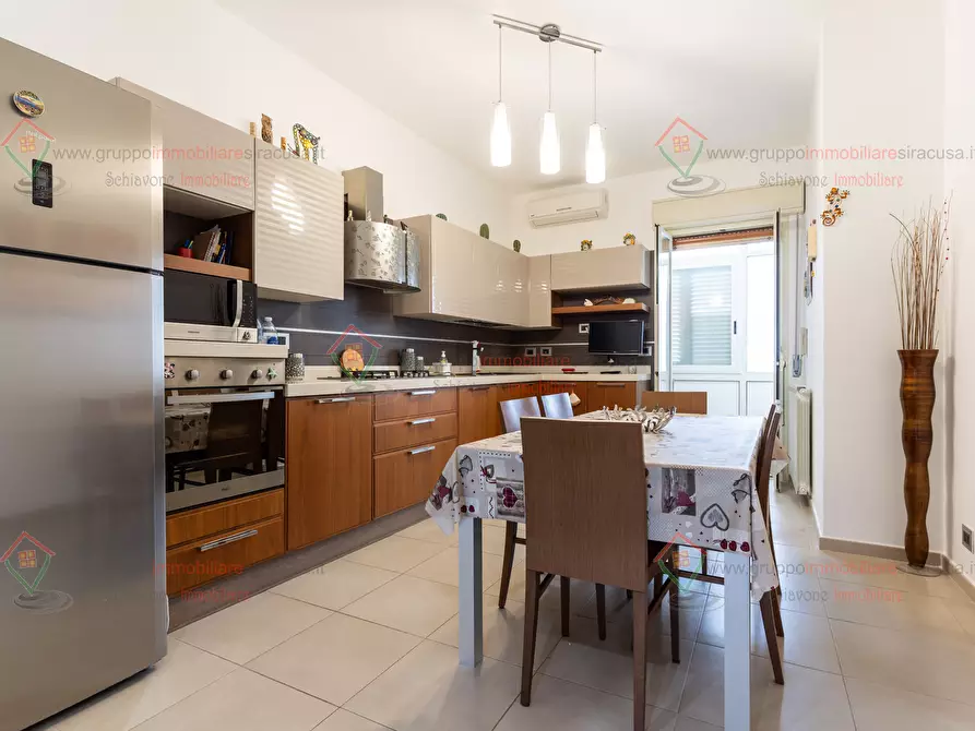 Immagine 7 di Pentalocale in vendita  a Siracusa