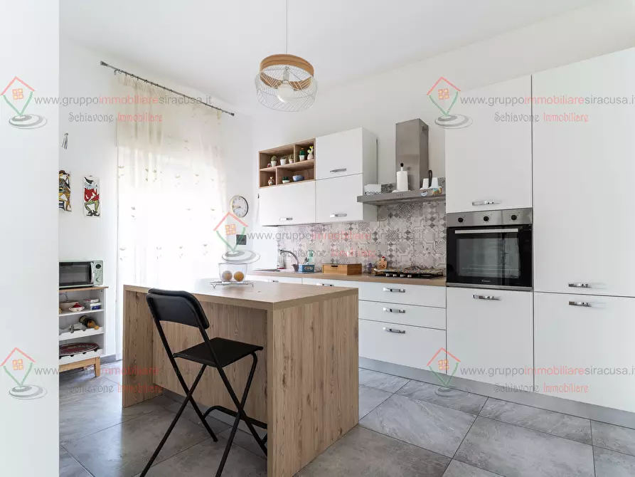 Immagine 5 di Pentalocale in vendita  a Siracusa