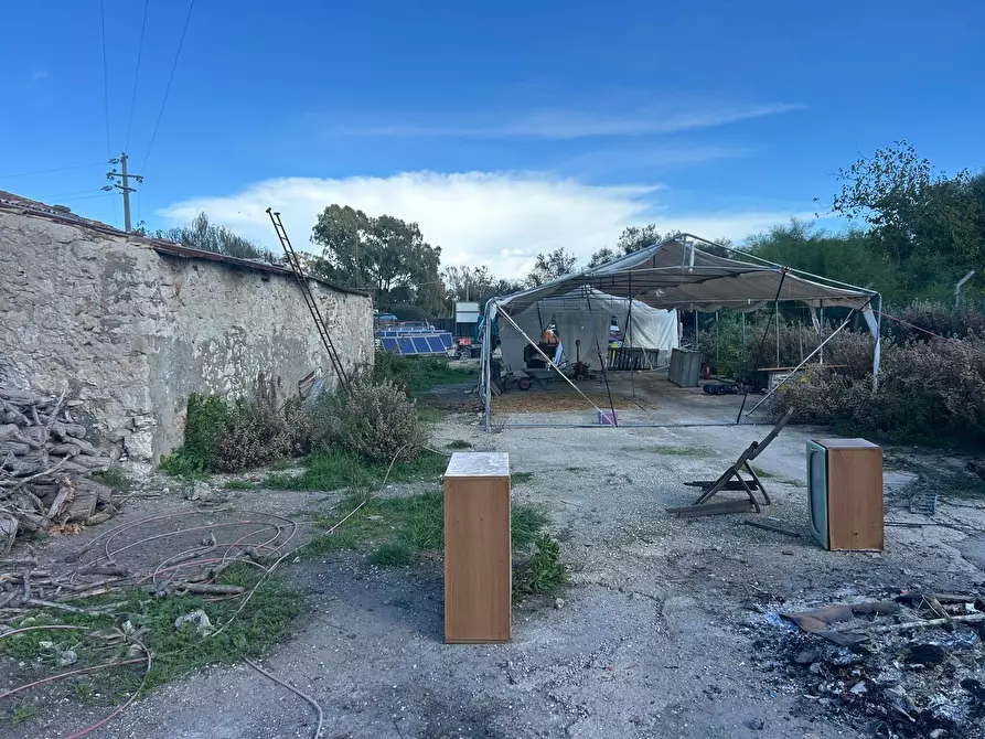 Immagine 9 di Attività artigianale in affitto  a Siracusa