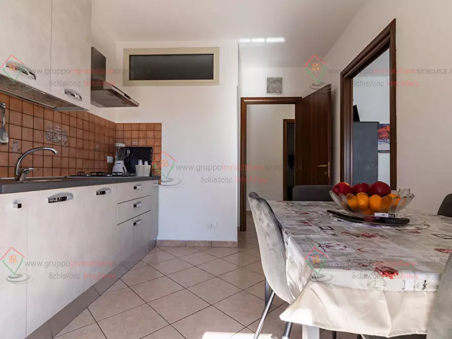 Immagine 17 di Quadrilocale in vendita  a Floridia