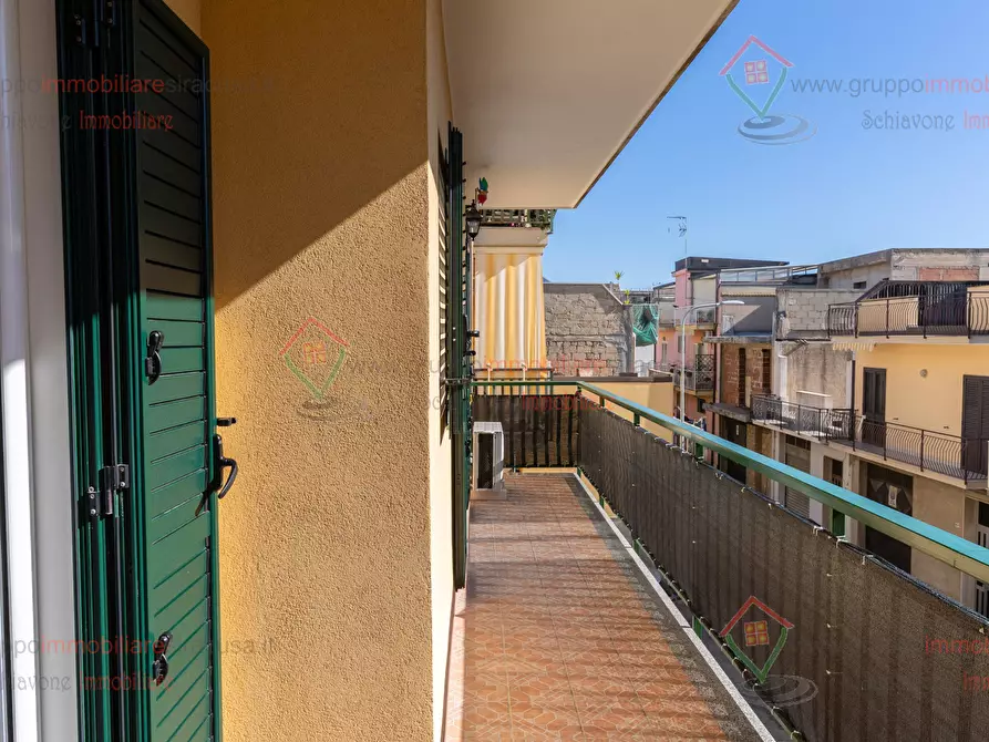Immagine 18 di Quadrilocale in vendita  a Floridia