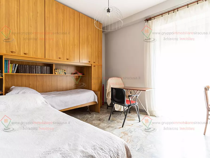 Immagine 17 di Pentalocale in vendita  a Siracusa