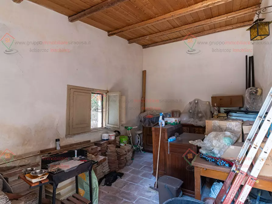 Immagine 33 di Villa in vendita  a Siracusa